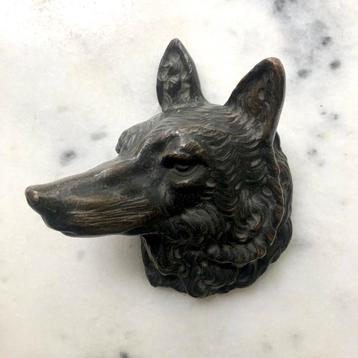 Wolf brons - tafelobject beschikbaar voor biedingen