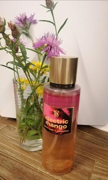 Victoria's Secret. Nieuw origineel parfum! Electrik Mango.  beschikbaar voor biedingen
