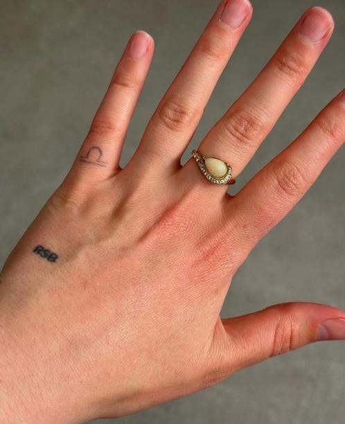 9karaat Geelgouden opaal ring, Sieraden, Tassen en Uiterlijk, Ringen, Nieuw, Dame, 17 tot 18, Goud, Verzenden