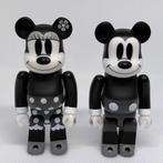Medicom BearBrick Mickey Mouse Minnie Mouse Black & White, Ophalen of Verzenden, Overige figuren, Zo goed als nieuw, Beeldje of Figuurtje