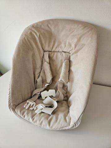 Tripp trapp stokke newborn set + speelgoedhanger beschikbaar voor biedingen