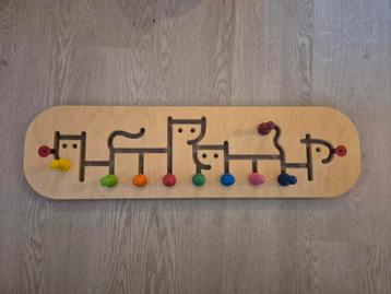 Kinder kapstok beschikbaar voor biedingen