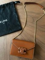 Celine Triomphe  schouder tas tan, Ophalen of Verzenden, Zo goed als nieuw, Bruin