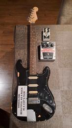 Kurt cobain vandalism stratocaster, Ophalen, Zo goed als nieuw, Solid body, Fender