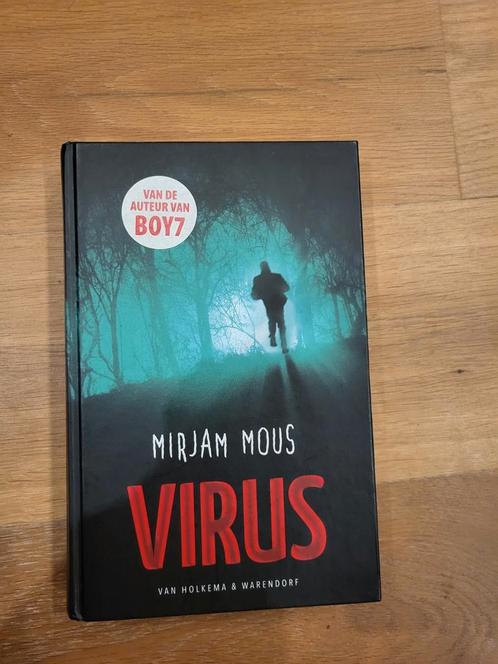 Mirjam Mous - Virus, Boeken, Kinderboeken | Jeugd | 13 jaar en ouder, Zo goed als nieuw, Ophalen of Verzenden