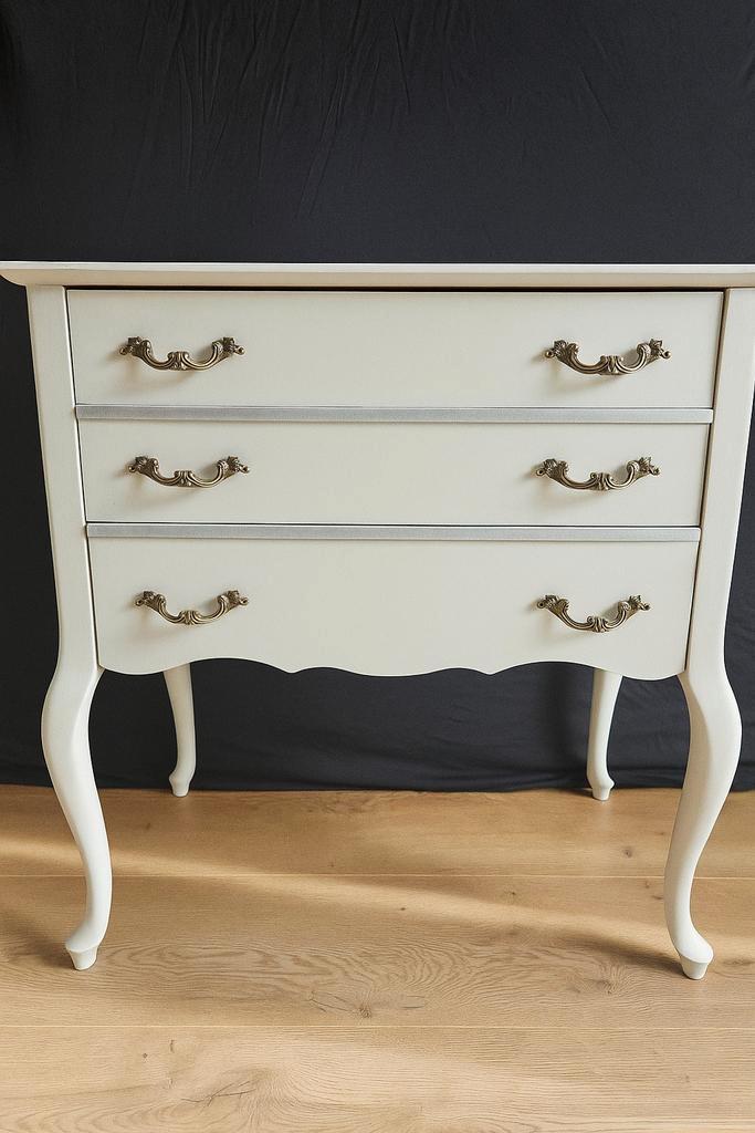 Sierlijke lade kast, Huis en Inrichting, Kasten | Ladekasten, Minder dan 100 cm, 50 tot 100 cm, 25 tot 50 cm, Overige houtsoorten