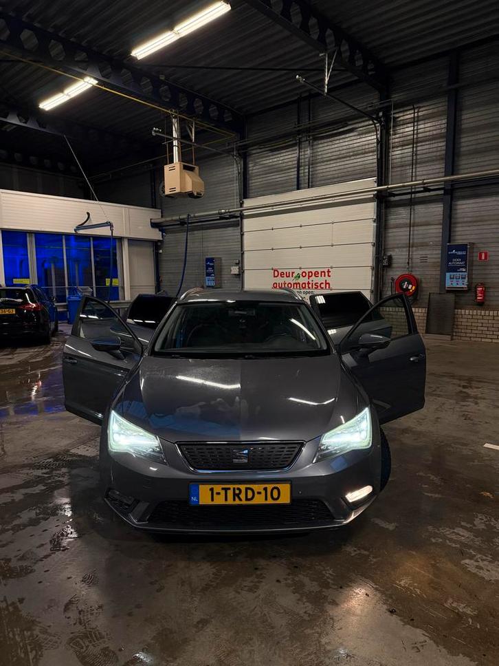 Seat Leon 1.6 TDI 2014, Auto's, Seat, Leon, Achteruitrijcamera, Airbags, Airconditioning, Android Auto, Bluetooth, Bochtverlichting