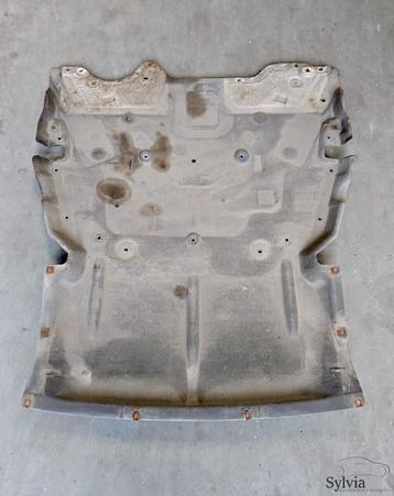 Bodemplaat onderplaat motorruimte BMW 1 / 2 / 3 / 4 serie F2 beschikbaar voor biedingen