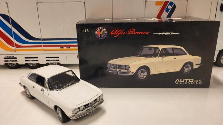 AUTOart Millenium Alfa Romeo 1750 GTV RHD White, Hobby en Vrije tijd, Modelauto's | 1:18, Zo goed als nieuw, Auto, Autoart, Ophalen of Verzenden