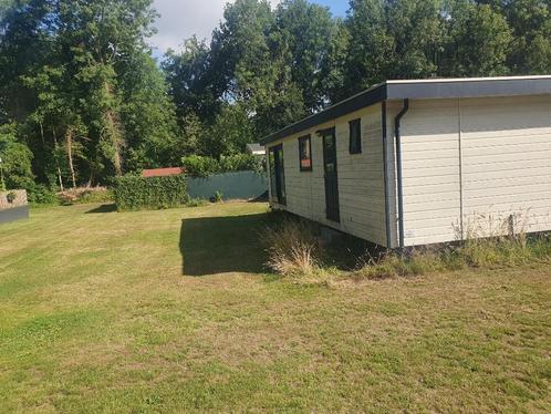 Mooie chalet te koop inclusief staanplaats te huur, Caravans en Kamperen, Stacaravans, tot en met 2, Ophalen of Verzenden