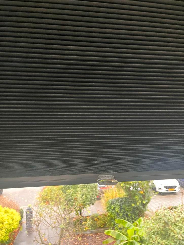 2x Plissé Verduisterende Gordijnen - 74x127 & 84x138, Huis en Inrichting, Stoffering | Gordijnen en Lamellen, Zo goed als nieuw