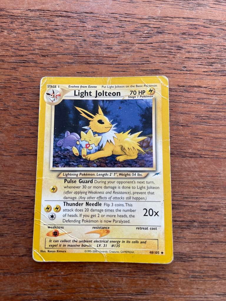 Light Jolteon - Gebruikte Pokémonkaart, Hobby en Vrije tijd, Verzamelkaartspellen | Pokémon, Ophalen of Verzenden, Gebruikt, Losse kaart