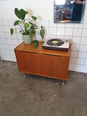 Vintage dekenkist jaren 60 mid century  beschikbaar voor biedingen