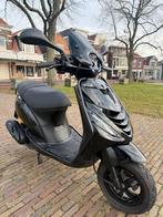 Piaggio Zip Brom sp glans zwart 4t 80cc full option 2017, Ophalen, Maximaal 45 km/u, Zip, Zo goed als nieuw