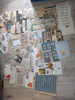 D04 doos met duizenden zegels, veel los materiaal deel 1/2, Postzegels en Munten, Postzegels | Volle albums en Verzamelingen, Ophalen of Verzenden