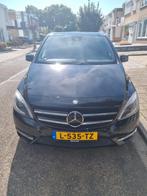 Mooie Mercedes  B180 bouwjaar 2012 en 2x sloop Citroën C2, Voorwielaandrijving, 4 cilinders, 1600 cc, Zwart