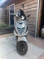 Piaggio zip brom 2018 full option, Fietsen en Brommers, Scooters | Piaggio, Ophalen, Maximaal 45 km/u, Zip, Zo goed als nieuw