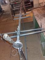 Metalen verrijdbaar spuitrek voor onderdelen., Ophalen