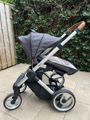 Kinderwagen goede staat beschikbaar voor biedingen