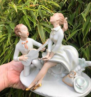 Beeld Duits Zingend Paartje Van Kurt Steiner beschikbaar voor biedingen