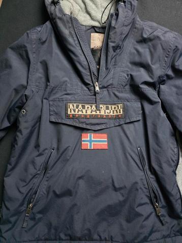 Napapijri jas L beschikbaar voor biedingen