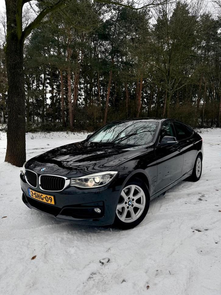 BMW 3-Serie 320i GT | High Executive | 186pk Zwart | NL auto, Auto's, BMW, Particulier, 3-Serie GT, ABS, Airconditioning, Alarm