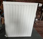 Radiator met thermostaat kraan en beugels, Ophalen, 30 tot 80 cm, Radiator, Zo goed als nieuw