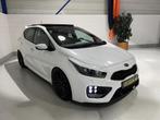 Kia Ceed GT 1.6 T-GDI 205pk, Pano, 19 Inch, Camera, led, Keurmerk '100% Onderhouden', Gebruikt, 4 cilinders, Wit