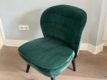 Leuke groene stoel / fauteuils / slaapkamer / chillroom / beschikbaar voor biedingen