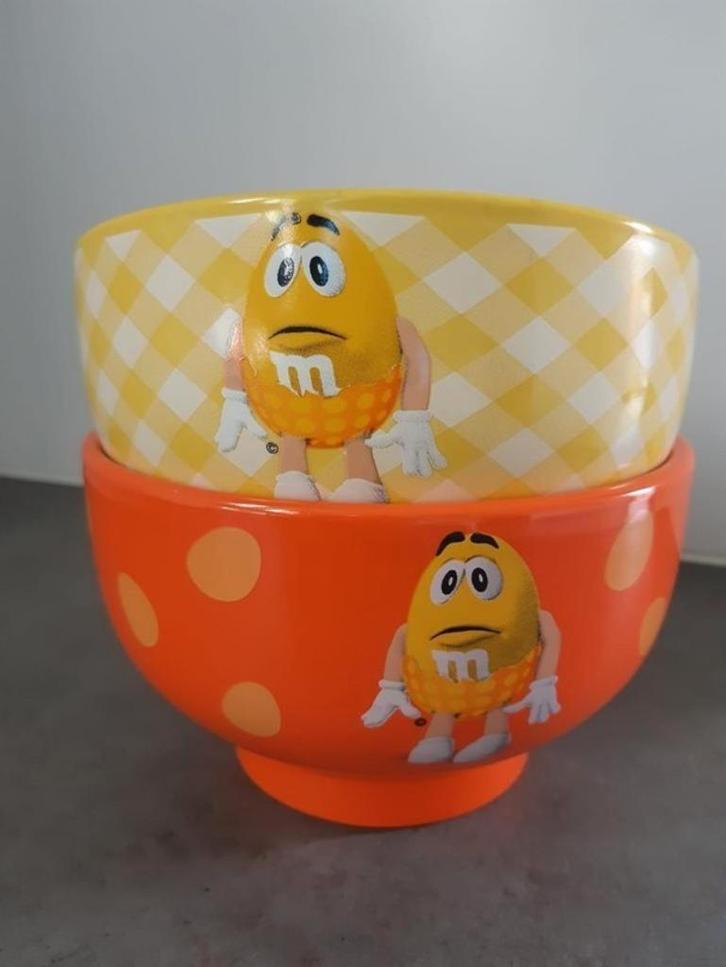 M&M's, M&M, schaaltjes, kommen, ruitpatroon, pasen, Huis en Inrichting, Keuken | Servies, Zo goed als nieuw, Kom(men), Overige stijlen