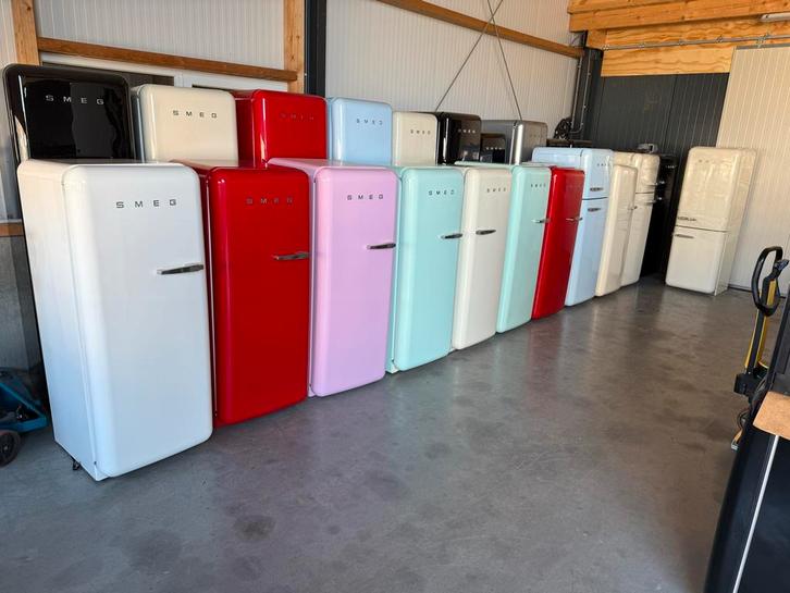 Gebruikte Smeg Koelkasten  - Retro Stijl, Witgoed en Apparatuur, Koelkasten en IJskasten, Zo goed als nieuw, Met vriesvak, 150 tot 200 liter