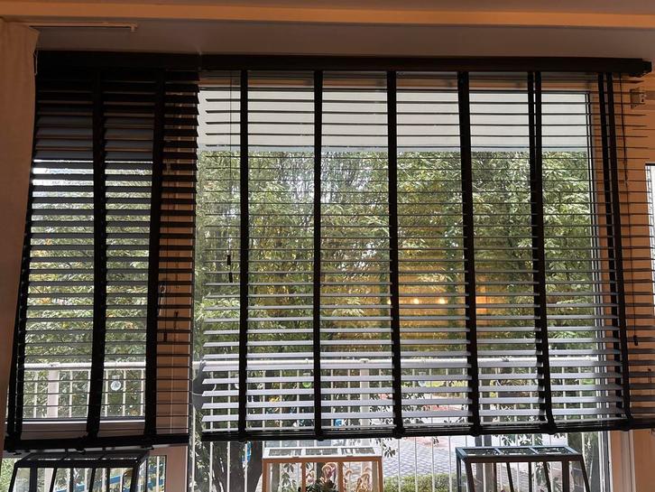 Luxaflex drie delen, Huis en Inrichting, Stoffering | Gordijnen en Lamellen, Gebruikt, 150 tot 200 cm, 150 tot 200 cm, Zwart, Ophalen