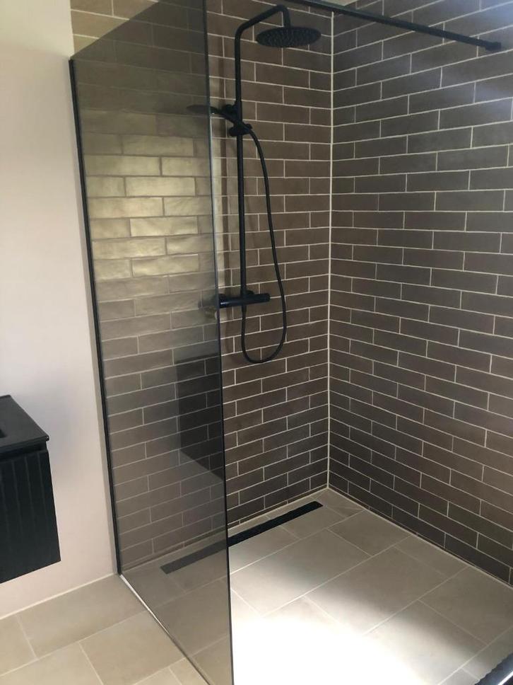 Saniclear Shade douchewand rookglas 90x200cm, Huis en Inrichting, Badkamer | Badkamermeubels, Nieuw, Overige typen, 150 tot 200 cm