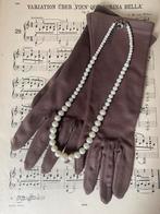 Vintage handschoenen met ketting, Ophalen of Verzenden