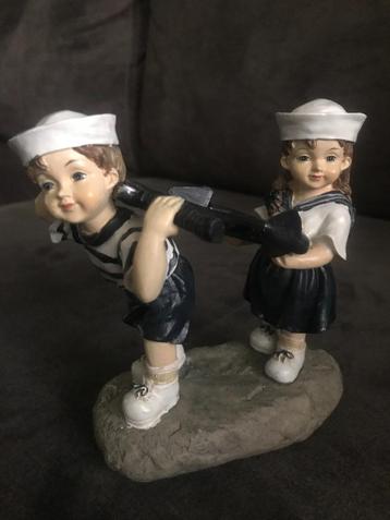 Matrozen Beeldje Vintage / Jongen en Meisje. beschikbaar voor biedingen