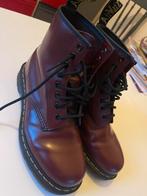 Dr. Martens Bordeaux Maat 39 - Ongedragen!, Kleding | Dames, Schoenen, Ophalen of Verzenden, Nieuw, Rood, Lage of Enkellaarzen