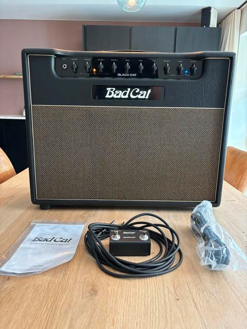 Bad Cat Black Cat buizen gitaarvesterker, Muziek en Instrumenten, Versterkers | Bas en Gitaar, Zo goed als nieuw, Gitaar, Minder dan 50 watt