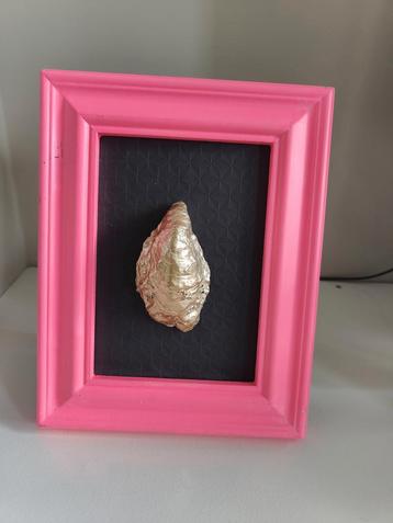 Oester goud ik Neon roze lijst handmade  beschikbaar voor biedingen