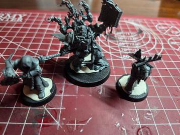 Dark Apostle (2) beschikbaar voor biedingen