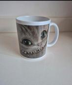 Alice in wonderland mok, Huis en Inrichting, Keuken | Servies, Gebruikt, Ophalen of Verzenden, Overige stijlen, Kop(pen) en/of Schotel(s)