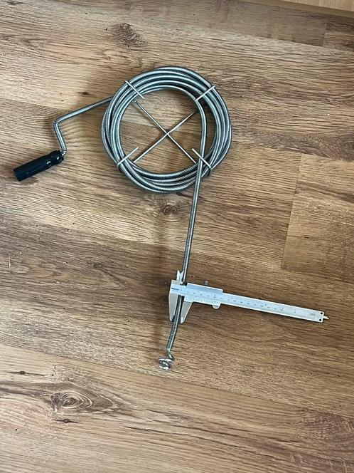Ontstoppingsveer - Handgereedschap 5 meter Lang dikte 9 mm, Doe-het-zelf en Verbouw, Buizen en Afvoer, Gebruikt, Ophalen of Verzenden