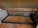 IKEA Meldal bed 90x200 - Logeerbed in prima staat, Huis en Inrichting, Slaapkamer | Bedden, Ophalen, 90 cm, Eenpersoons, Zwart