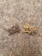 Originele en zeldzame Britse WW2 Rough Riders collar badges, Ophalen of Verzenden, Landmacht, Engeland, Embleem of Badge