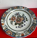 Delft polychroom wandbord, Antiek en Kunst, Ophalen of Verzenden