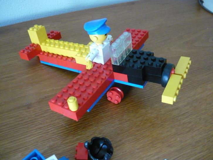 2 stuks Lego oude figuren., Kinderen en Baby's, Speelgoed | Duplo en Lego, Gebruikt, Lego, Complete set, Ophalen of Verzenden