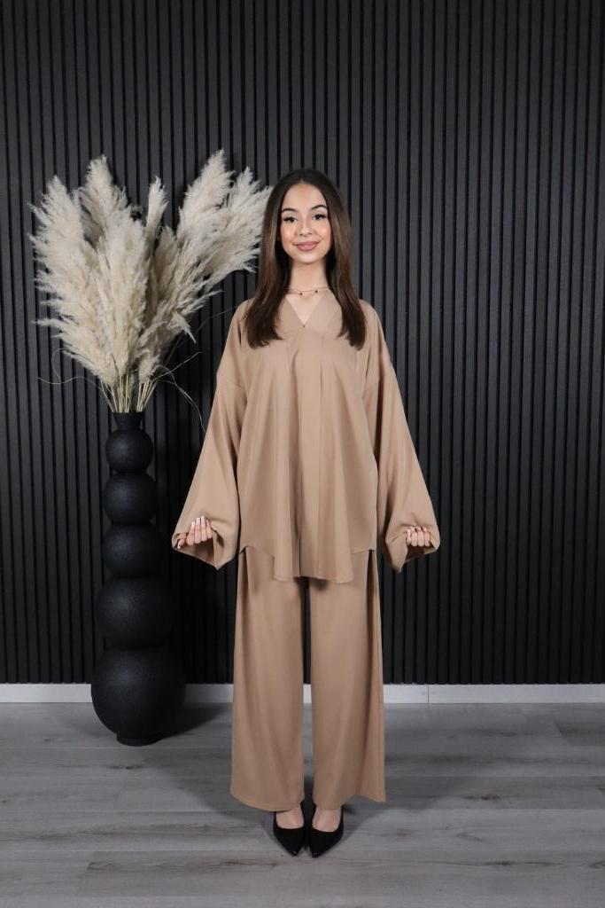 Bijpassende set/twinset, Kleding | Dames, Dames-kledingpakketten, Nieuw, Maat 38/40 (M), Ophalen of Verzenden