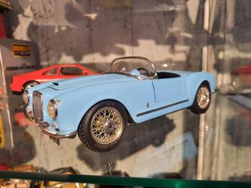 mooie Lancia Aurelia B24 spider Bburago 1:18 beschikbaar voor biedingen