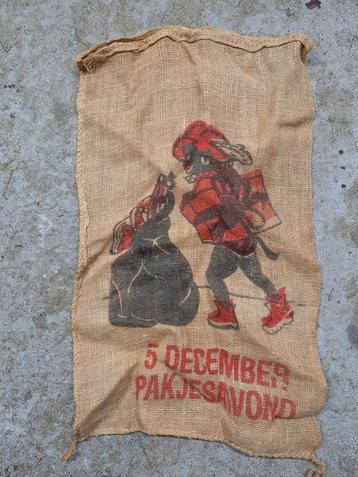 Jute zak van Sinterklaas vintage pakjes avond zwarte piet beschikbaar voor biedingen