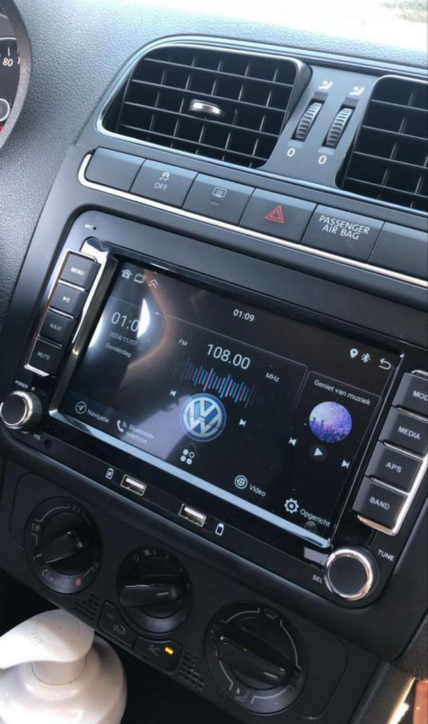 Autoradio CarPlay / Android Auto VW Golf / Polo/Caddy/Tiquan, Auto diversen, Autoradio's, Nieuw, Ophalen