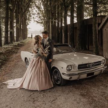 Trouwauto huren FORD MUSTANG huren Cabrio huren zelf rijden beschikbaar voor biedingen